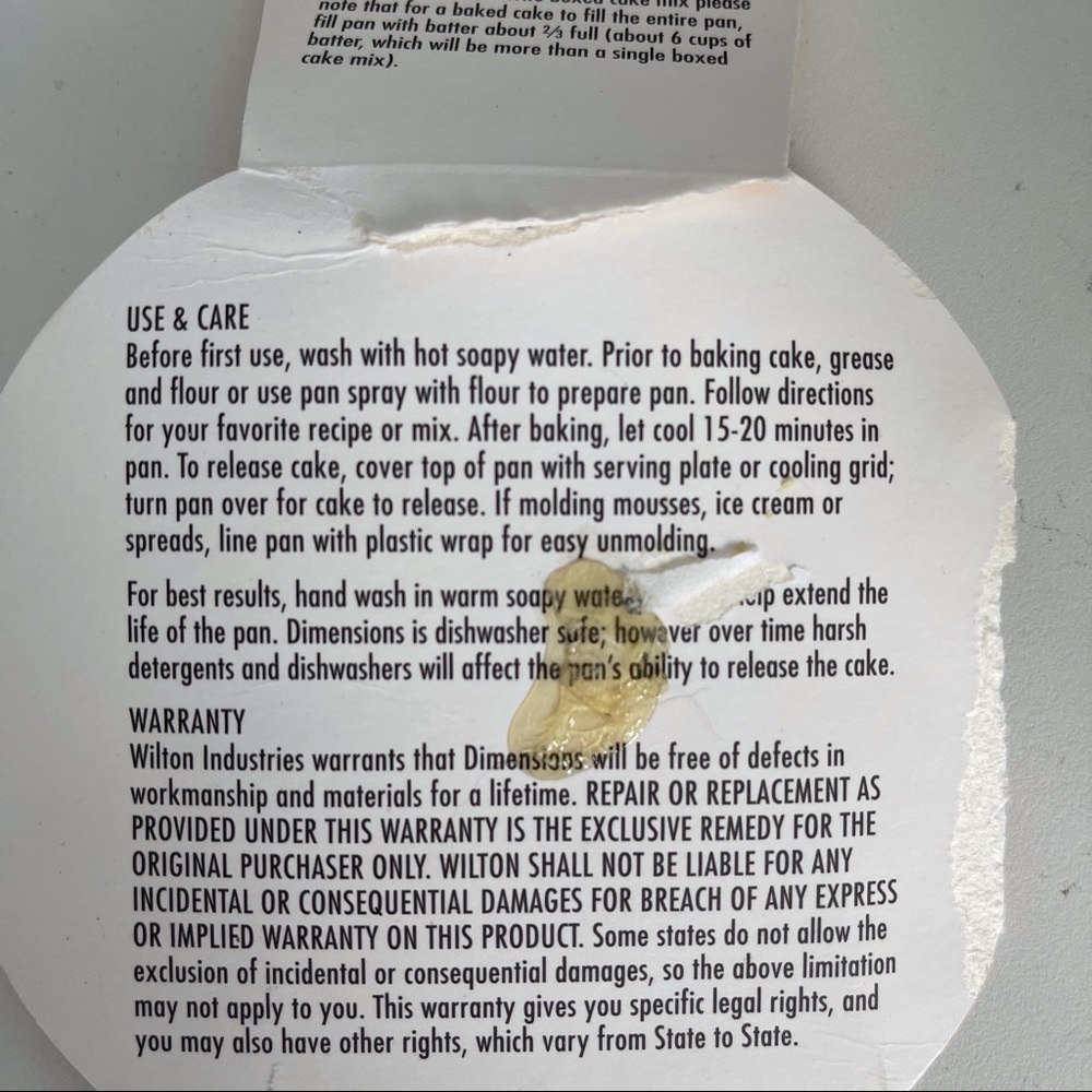 Wilton Giant Cupcake Cake Pan - Picture 11 of 11
